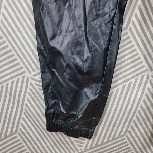 NEW Ophelia Roe Faux Leather Plus 2X Plus Black Stretch Waist Pleather Jogger - Picture 4 of 9